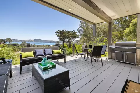 Exterior - 101 Lincoln Dr, Sausalito, CA 94965 photo 4 of 15