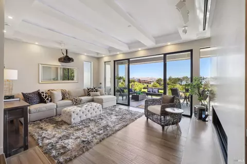 Living - 101 Lincoln Dr, Sausalito, CA 94965 photo 2 of 5