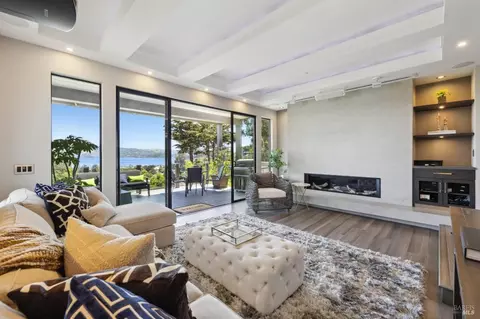 Living - 101 Lincoln Dr, Sausalito, CA 94965 photo 3 of 5