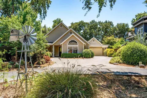 1160 Fryer Creek Dr, Sonoma, CA 95476