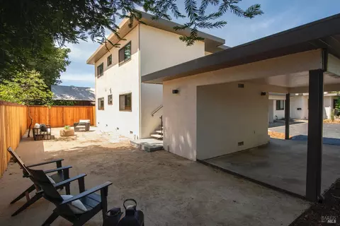 Exterior - 528 3rd St W, Sonoma, CA 95476 photo 11 of 13