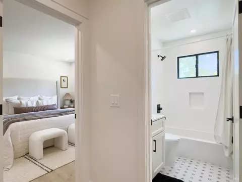 Entry Way - 528 3rd St W, Sonoma, CA 95476 photo 2 of 2