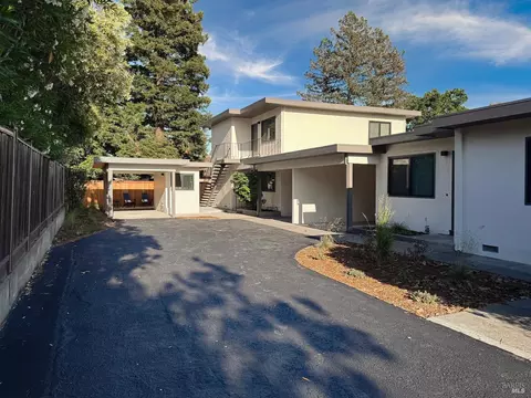 Exterior - 528 3rd St W, Sonoma, CA 95476 photo 2 of 13