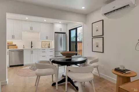 Dining - 528 3rd St W, Sonoma, CA 95476 photo 3 of 3