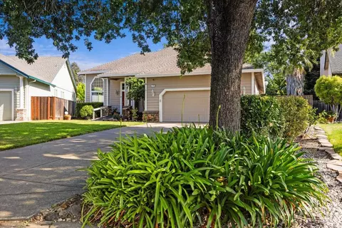 Exterior - 214 Viking Ct, Windsor, CA 95492 photo 2 of 6
