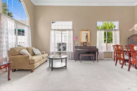 Living - 214 Viking Ct, Windsor, CA 95492 photo 2 of 2