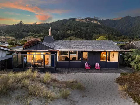 156 Seadrift Rd, Stinson Beach, CA 94970