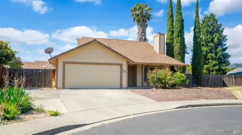 430 April Ct, Vacaville, CA 95687