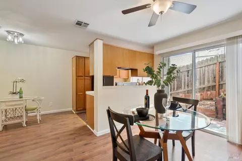 Dining - 271 Sandy Beach Rd, Vallejo, CA 94590 photo 3 of 4