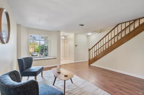 Living - 271 Sandy Beach Rd, Vallejo, CA 94590 photo 2 of 4