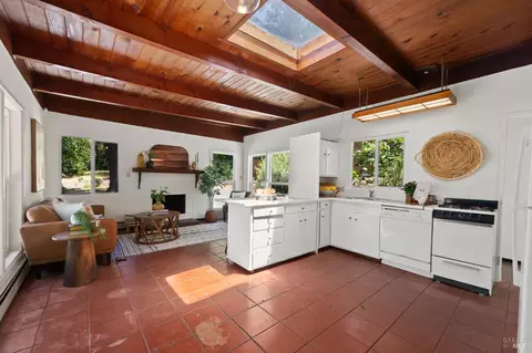 4640 Montecito Ave, Santa Rosa, CA 95404 photo 8