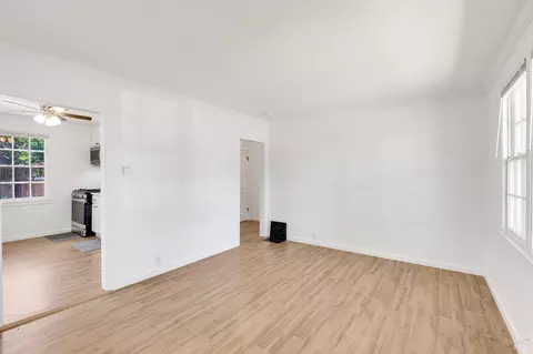 Living - 75 Baldwin St, Vallejo, CA 94590 photo 1 of 2