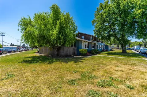 Exterior - 75 Baldwin St, Vallejo, CA 94590 photo 3 of 10