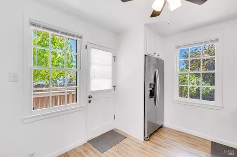 Entry Way - 75 Baldwin St, Vallejo, CA 94590 photo 1 of 3