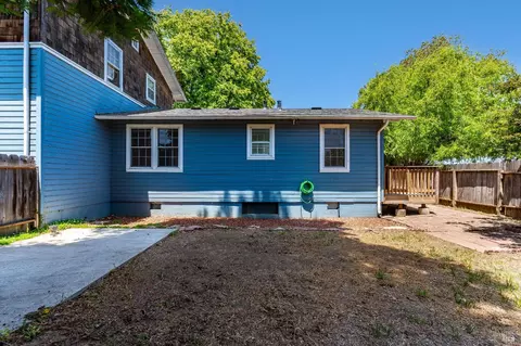 Exterior - 75 Baldwin St, Vallejo, CA 94590 photo 7 of 10