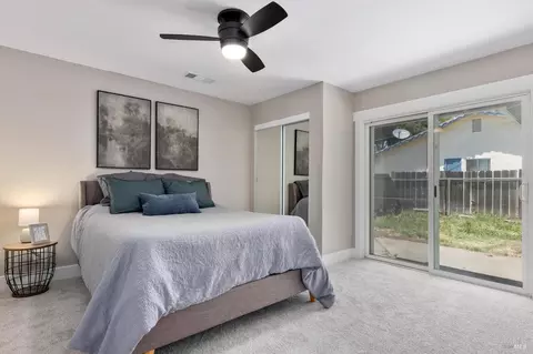 Bedroom - 812 Meadowlark Dr, Fairfield, CA 94533 photo 3 of 4