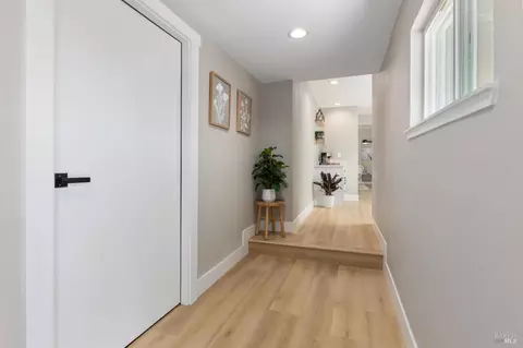 Entry Way - 812 Meadowlark Dr, Fairfield, CA 94533 photo 1 of 3