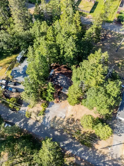1608 Daphne Dr, Willits, CA 95490 photo 13