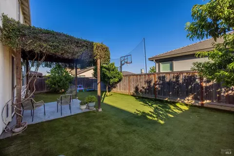 Exterior - 5340 Discovery Way, Fairfield, CA 94533 photo 8 of 9