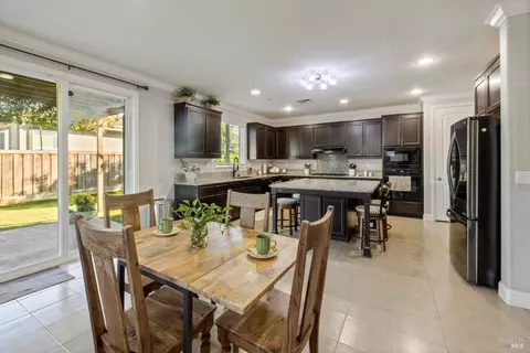 Kitchen - 5340 Discovery Way, Fairfield, CA 94533 photo 3 of 4