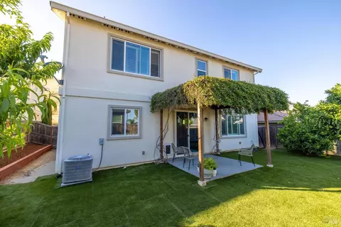 Exterior - 5340 Discovery Way, Fairfield, CA 94533 photo 6 of 9