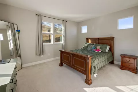 Bedroom - 5340 Discovery Way, Fairfield, CA 94533 photo 6 of 9