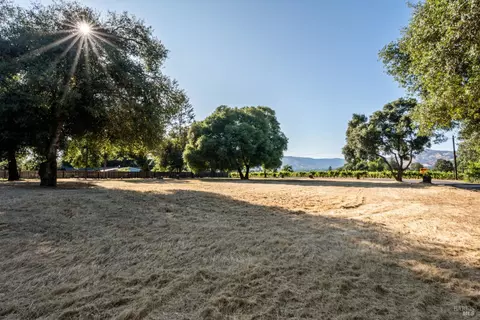 3301 Road B, Redwood Valley, CA 95470