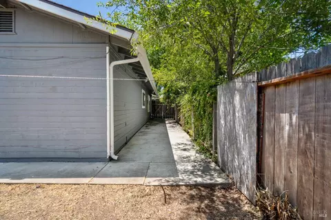 Exterior - 432 Miller Ave, Vallejo, CA 94591 photo 4 of 4
