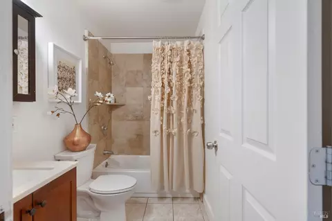 Bath - 432 Miller Ave, Vallejo, CA 94591 photo 1 of 5