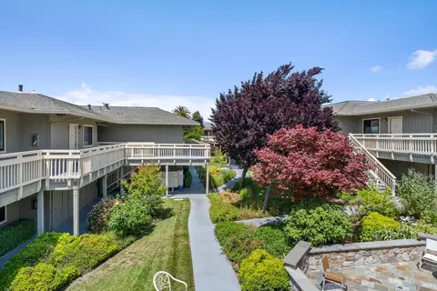 720 Petaluma Blvd S #35, Petaluma, CA 94952