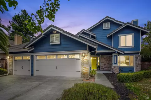2150 Saint Augustine Cir, Petaluma, CA 94954