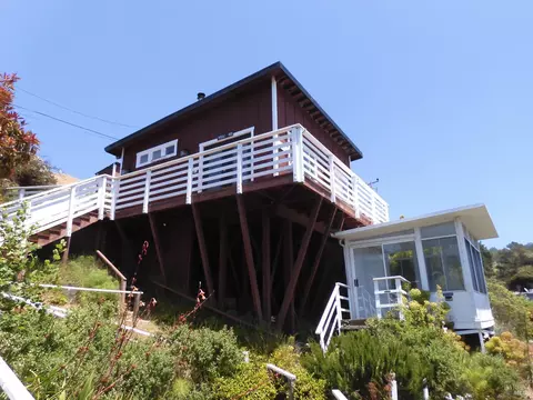 Exterior - 10848 Hereford Dr, Jenner, CA 95450 photo 2 of 4