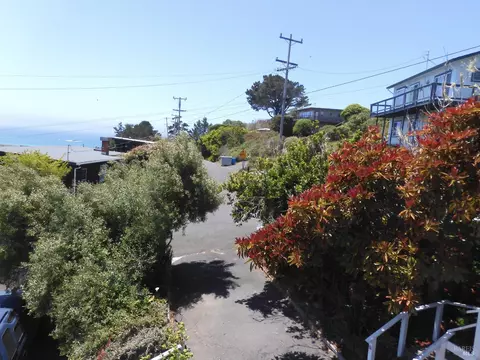 Exterior - 10848 Hereford Dr, Jenner, CA 95450 photo 3 of 4