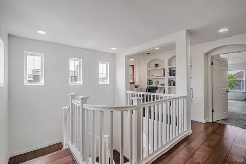 Entry Way - 651 Decanter Cir, Windsor, CA 95492 photo 3 of 3