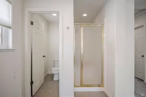 Bath - 651 Decanter Cir, Windsor, CA 95492 photo 2 of 4