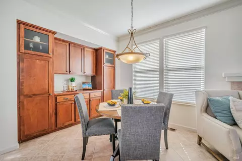 Dining - 651 Decanter Cir, Windsor, CA 95492 photo 1 of 4