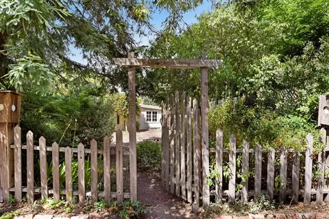 18250 5th Ave, Sonoma, CA 95476