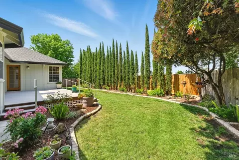 Exterior - 6113 Amie Dr, Windsor, CA 95492 photo 12 of 14