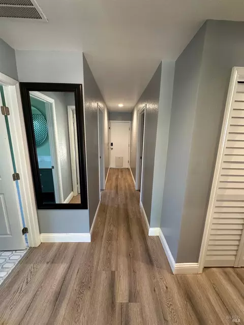 Entry Way - 919 W Starburst Ct, Windsor, CA 95492 photo 7 of 7