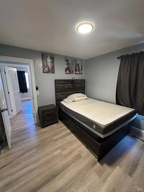 Bedroom - 919 W Starburst Ct, Windsor, CA 95492 photo 6 of 6
