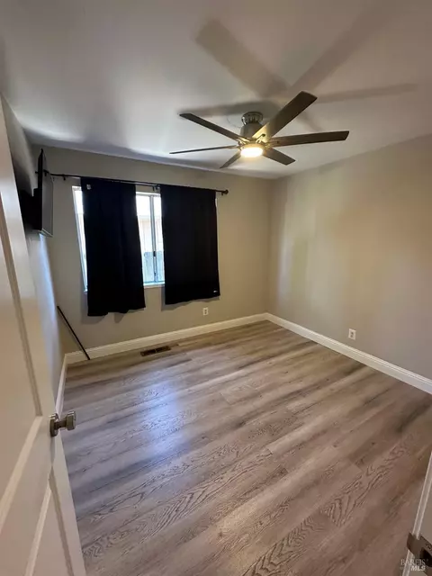 Bedroom - 919 W Starburst Ct, Windsor, CA 95492 photo 2 of 6