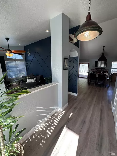 Entry Way - 919 W Starburst Ct, Windsor, CA 95492 photo 3 of 7