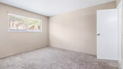 Bedroom - 1330 Buckingham Dr, Fairfield, CA 94533 photo 4 of 8
