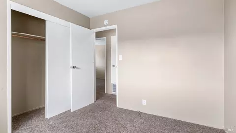 Bedroom - 1330 Buckingham Dr, Fairfield, CA 94533 photo 3 of 8