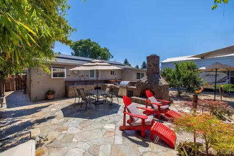Exterior - 435 Hamilton Dr, Fairfield, CA 94533 photo 6 of 18