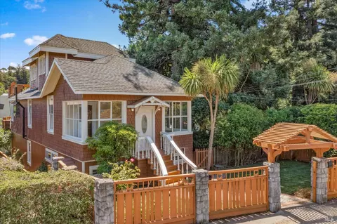 54 Mountain View Ave, Mill Valley, CA 94941 photo 2