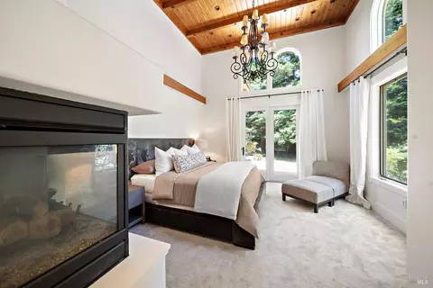 Bedroom - 21925 Hyde Rd, Sonoma, CA 95476 photo 3 of 8