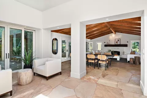 Entry Way - 21925 Hyde Rd, Sonoma, CA 95476 photo 2 of 3
