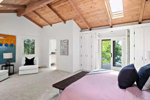 Bedroom - 21925 Hyde Rd, Sonoma, CA 95476 photo 5 of 8