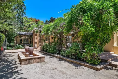 Exterior - 21925 Hyde Rd, Sonoma, CA 95476 photo 6 of 28